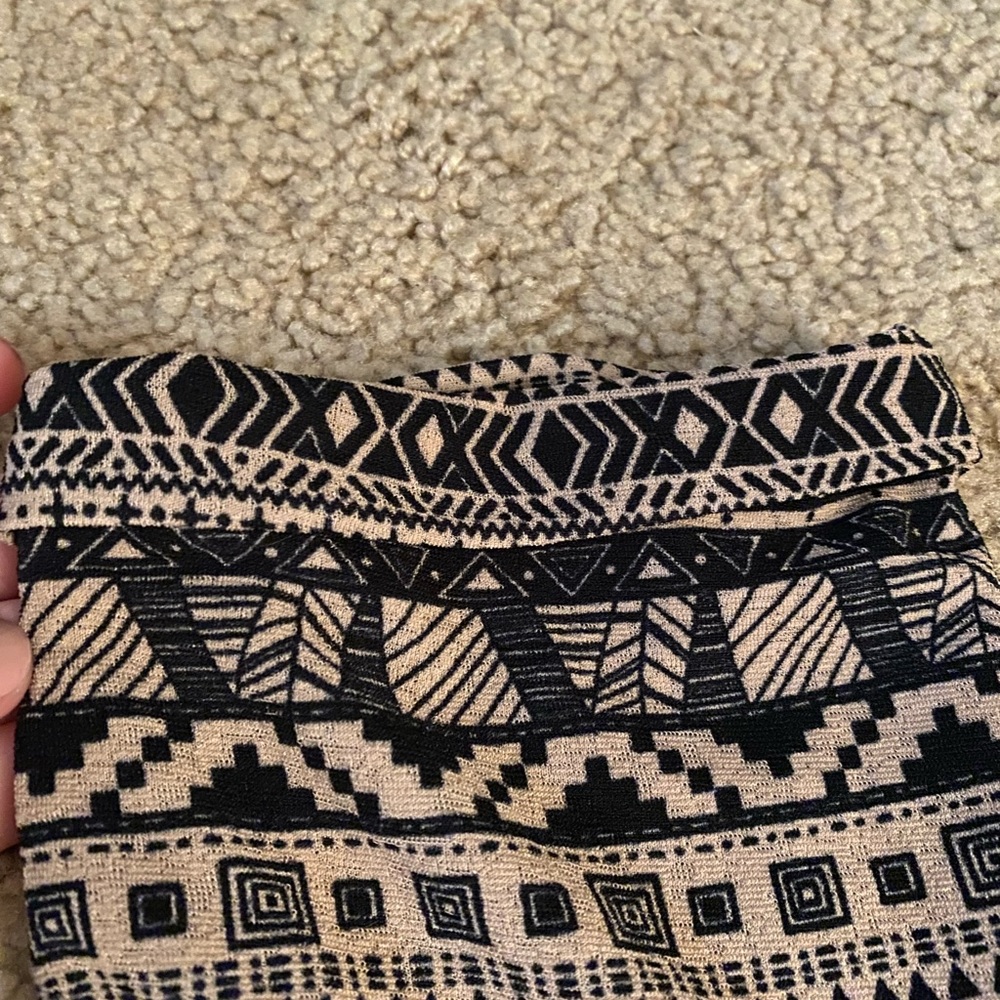 Light material patterned pants - Picture 4 of 9